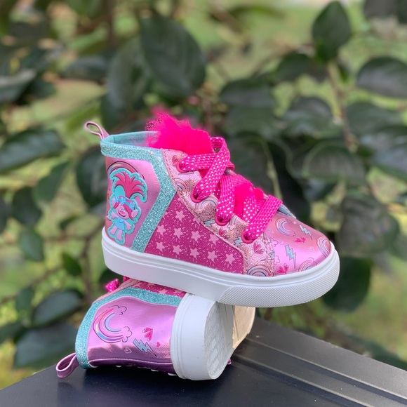 Toddler Girls Trolls Casual Hi Top Shoe New - Picture 6 of 6